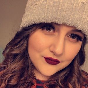 Meet your Posher, Lizzie